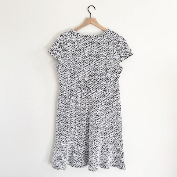 Michael Kors Floral Knit Jacquard Flounce Flare Black White Dress Size L - Picture 4 of 14